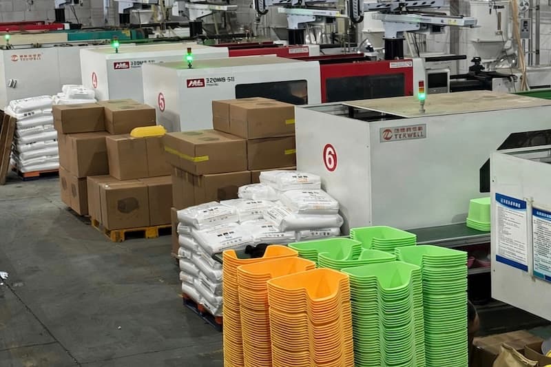 pet supplies manufacturer